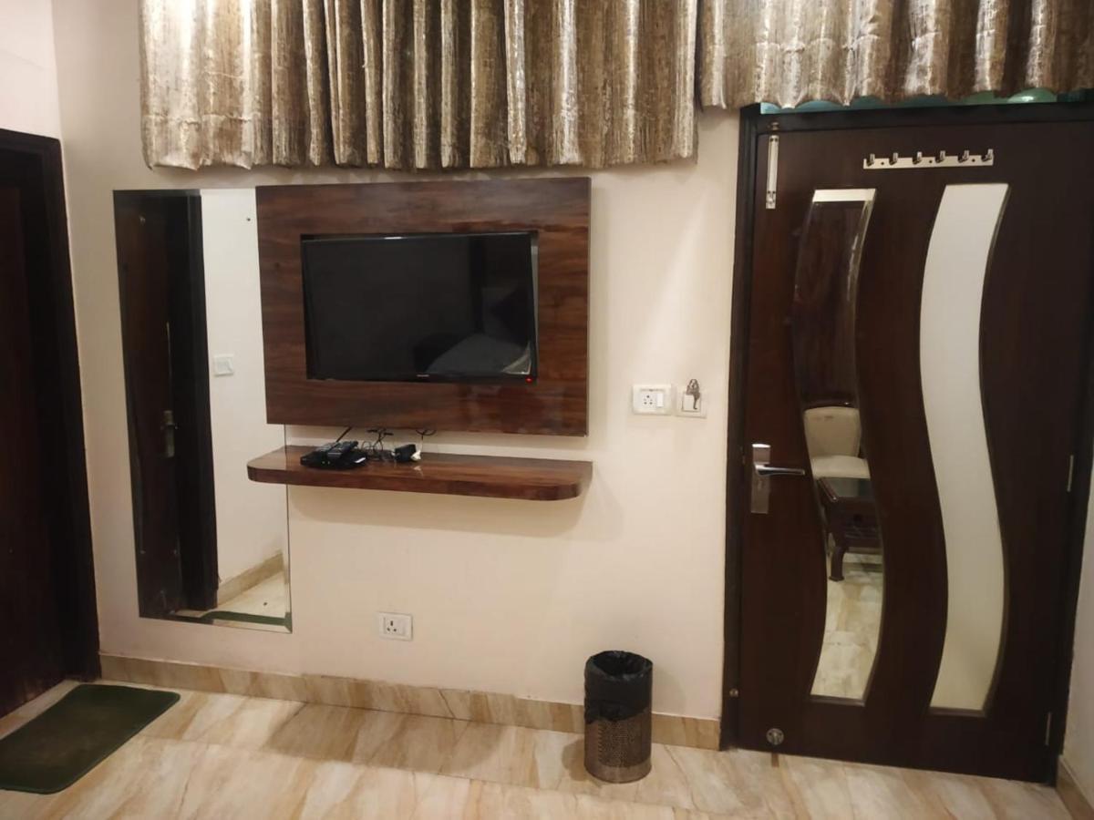 Adb Rooms Hotel Indo Continental Nowe Delhi Zewnętrze zdjęcie