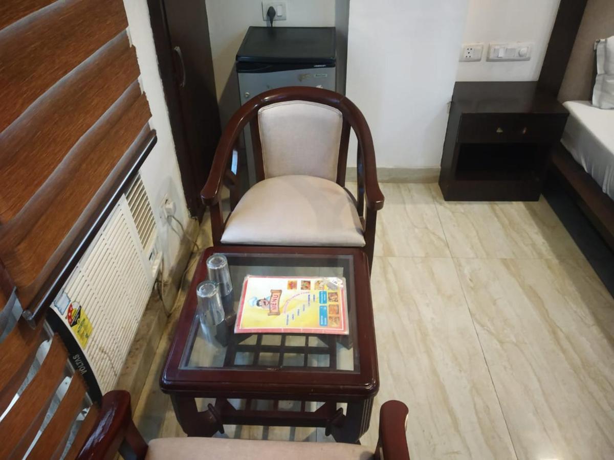 Adb Rooms Hotel Indo Continental Nowe Delhi Zewnętrze zdjęcie