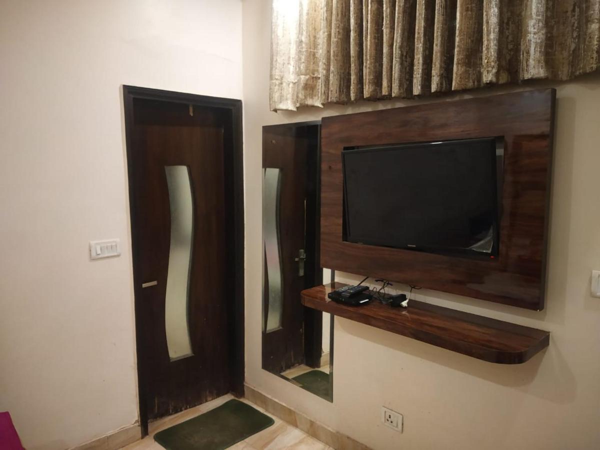 Adb Rooms Hotel Indo Continental Nowe Delhi Zewnętrze zdjęcie